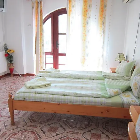 Casa de hóspedes The Beautiful House 2*