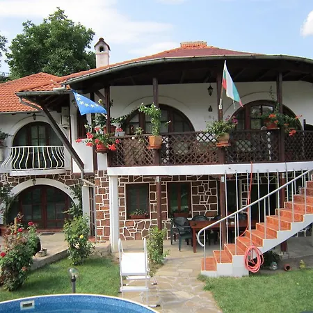 The Beautiful House Casa de hóspedes 2*
